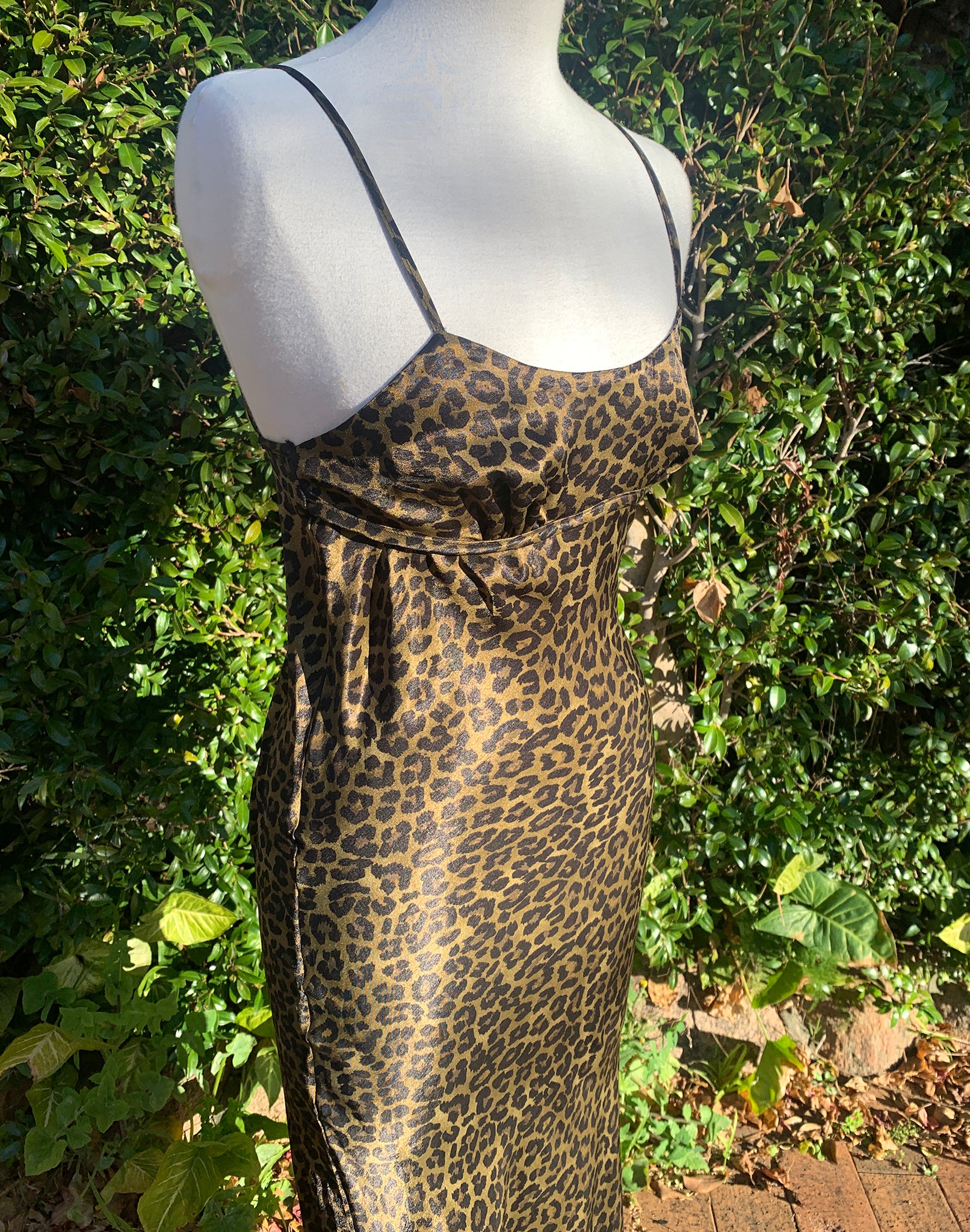 Green leopard 2024 print slip dress